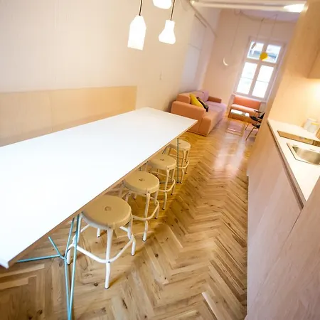 Isabella Living Apartman