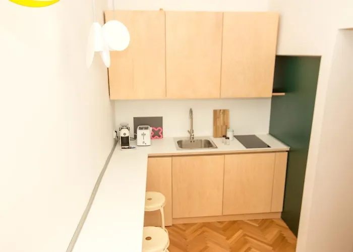 Isabella Living * מריבור